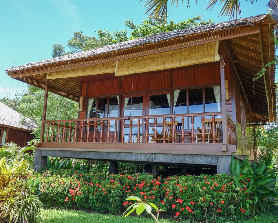 Bunaken Oasis Dive Resort And Spa Exterior photo